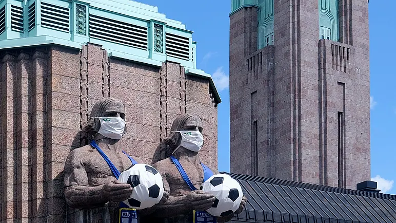 意大利球场外与城市建筑实拍(高位防线的代价)
